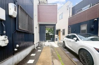 吹田市山田西1丁目　中古戸建の駐車場