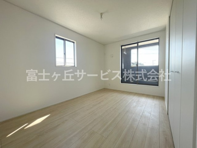 【寝室】 | 菊川市柳3丁目 3期 新築一戸建て | ゆとりの広さです