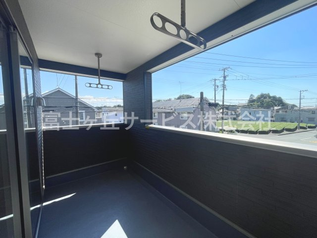 【バルコニー】 | 菊川市柳3丁目 3期 新築一戸建て | 陽当たり良好なバルコニーです