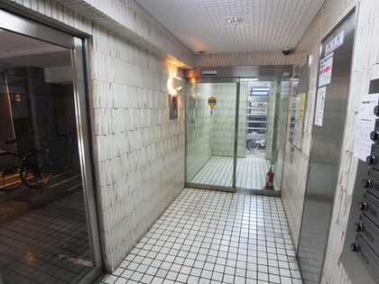 セントヒルズ東日暮里のエントランス|セントヒルズ東日暮里：オートロック付きマンションです！