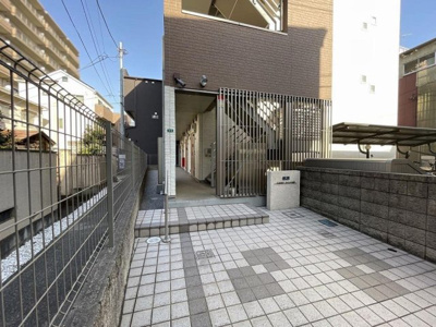 【エントランス】 | クレイノスクエア与野 