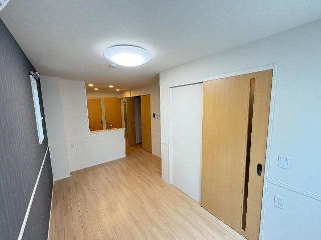 立川市富士見町２丁目のアパートの居間・リビング