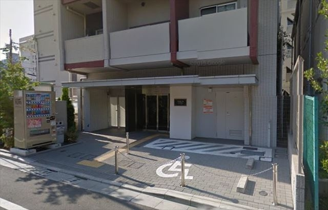 クレイシア亀戸のエントランス