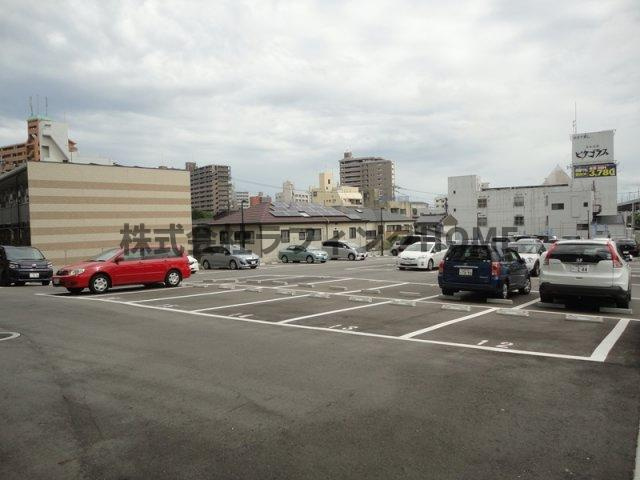 サンリヤン久留米駅前の駐車場|駐車場完備です