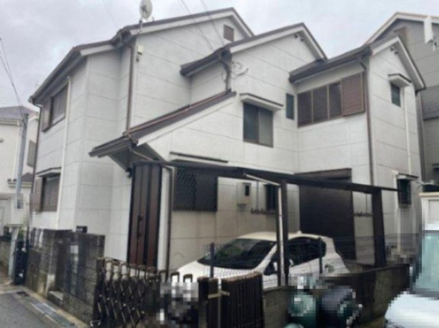 成田東が丘　中古一戸建ての駐車場|■物件内覧・資金計画相談・住宅ローン相談、リフォーム相談、お問合せ受付中■
※当日・翌日のご内覧、ご相談はお電話でのお問合せがスムーズです！