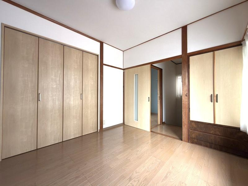 高知市百石町3丁目　中古戸建ての洋室