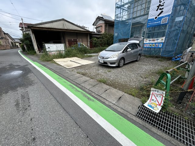 新築　高崎市小八木町　Heartful　Town　A号棟の駐車場|現地写真　駐車スペースは並列2台分可能です！
