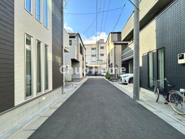 葛飾区金町2丁目中古住宅の前面道路含む現地写真|前面道路