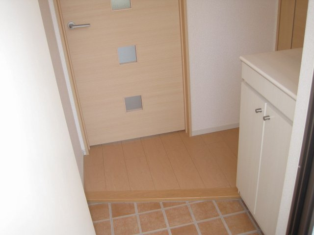 ハイツハルキチ　弐番館の玄関