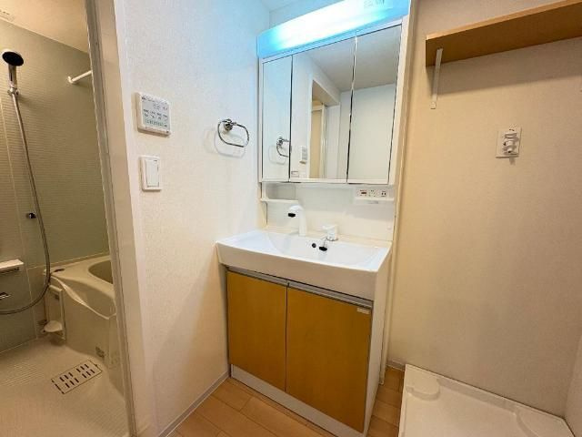 立川市富士見町２丁目のアパートの独立洗面台
