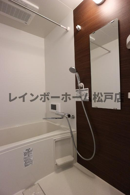 GRANDTIC　ACEの浴室