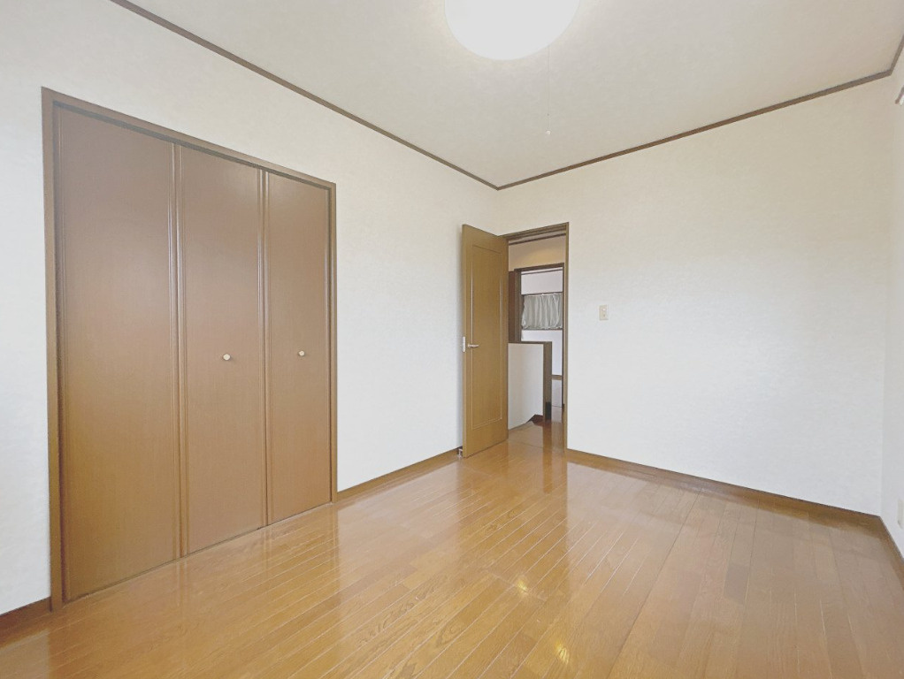 売中古戸建　富士市中丸の洋室