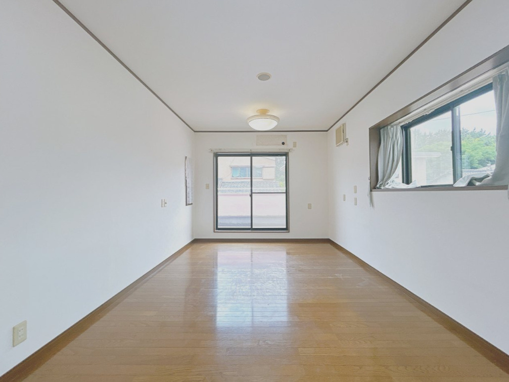 売中古戸建　富士市中丸の洋室