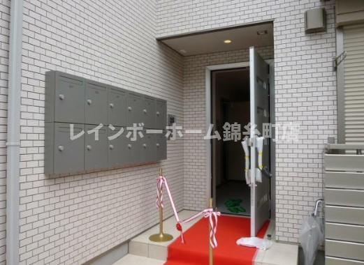 イレブンのエントランス