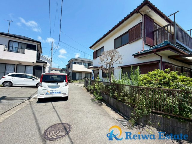 売地　茅ヶ崎市柳島1丁目の前面道路含む現地写真