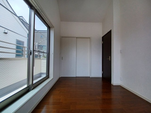 山王４７１５戸建の洋室