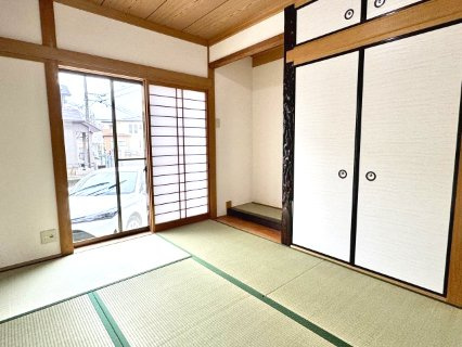 泉南市中小路３丁目　中古戸建の和室