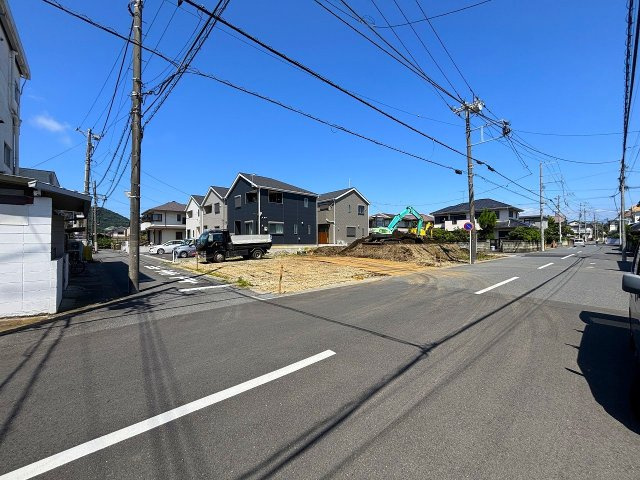 【外観】 | □■平塚市中里 新築戸建 全4棟【A号棟】■□ | 北東側道路幅員約8.5mあり開放感があります！