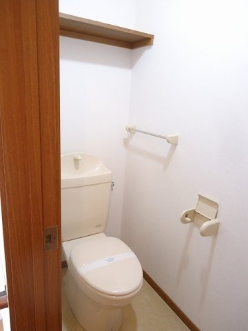 【トイレ】 | クレストール保美 | ゆったりとした空間のトイレです