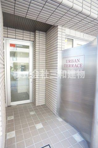 ＵＲＢＡＮ　ＴＥＲＲＡＣＥのエントランス