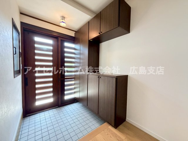 【玄関】 | 呉市神山３丁目の中古戸建て！ | 毎日通る玄関もキレイに保たれています。