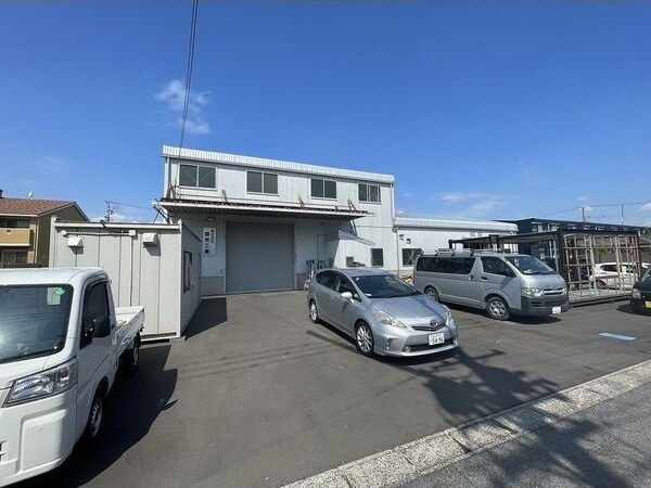 半田市花田町二丁目貸倉庫