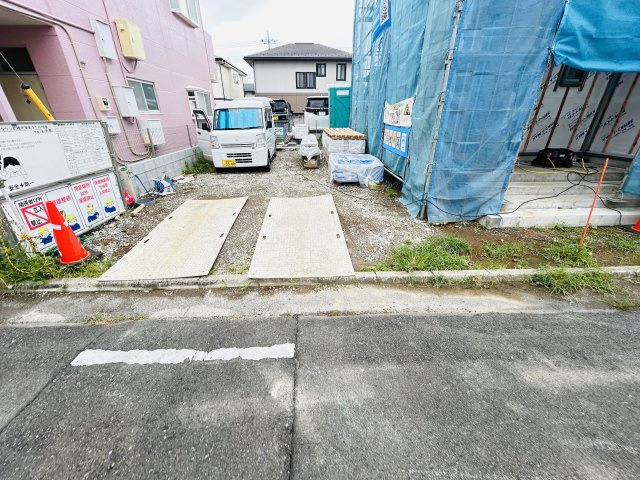 新築　前橋市南町３丁目　Heartful　Town　A号棟　の駐車場|現地写真　駐車スペースは並列2台+2台分可能です！
