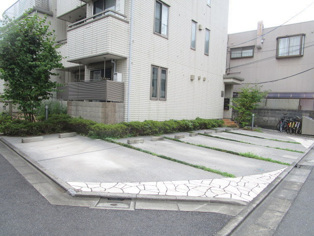 ローズコートの駐車場|★敷地内駐車場★