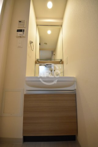 プレサンス南森町駅前の洗面所|プレサンス南森町駅前　独立洗面化粧台