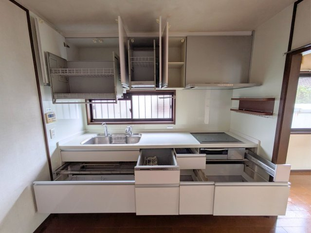 白水台1丁目戸建のキッチン|お料理しやすいキッチンです