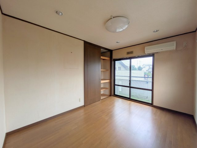 白水台1丁目戸建の洋室|広々とした洋室です