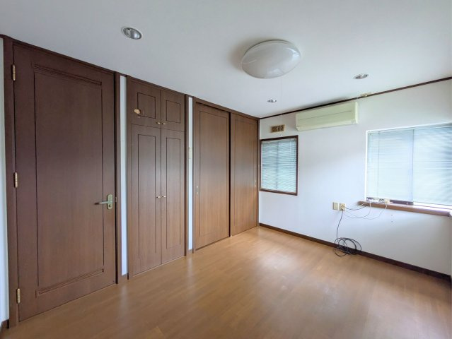 白水台1丁目戸建の洋室