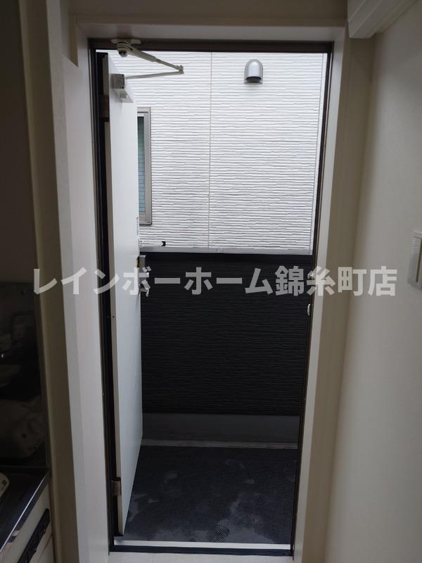 TATERUApartment足立区梅田4丁目の玄関
