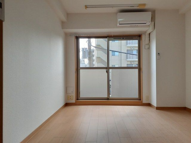 パールドゥＮ　府中の居間・リビング