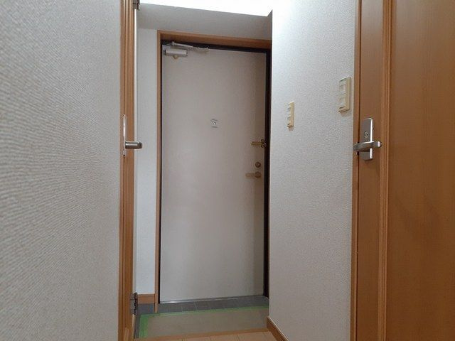 パールドゥＮ　府中の玄関