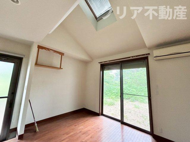【洋室】 | 前橋市滝窪町中古住宅　軽量鉄骨6LDK