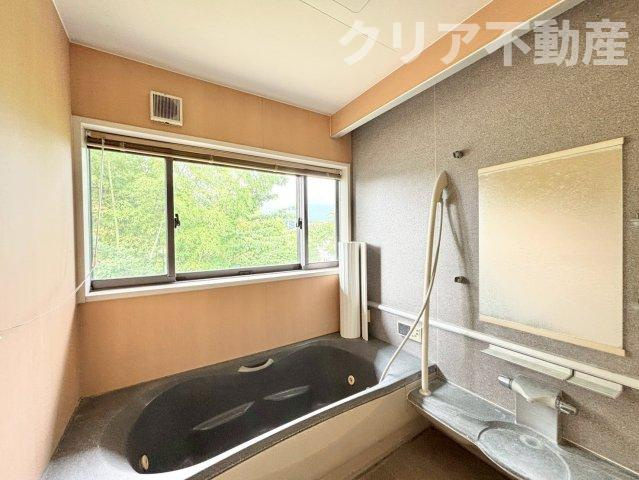 【浴室】 | 前橋市滝窪町中古住宅　軽量鉄骨6LDK