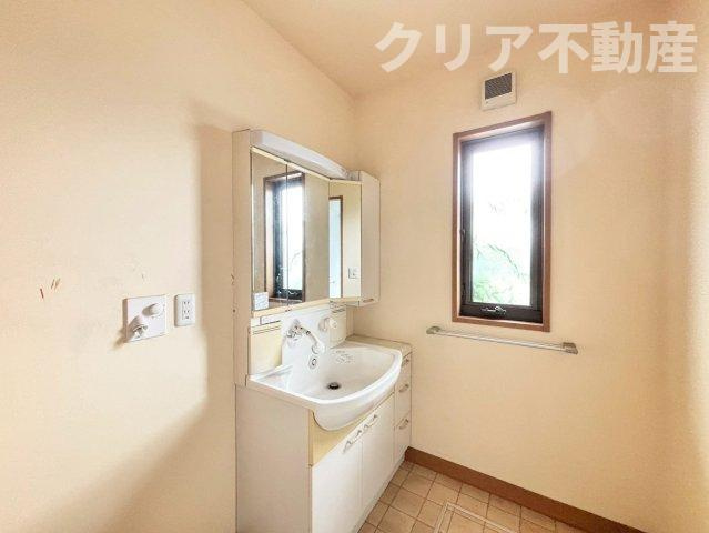 【独立洗面台】 | 前橋市滝窪町中古住宅　軽量鉄骨6LDK