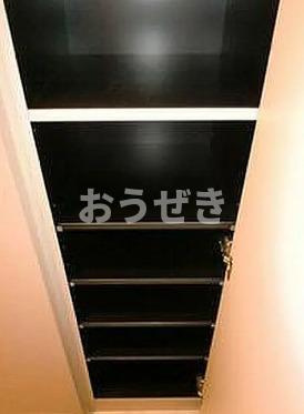 フェニックスヨコハマスクエアの玄関