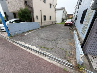 【駐車場】 | 北余部　中古一戸建 | 【即日見学予約可能】ネット予約も受け付けております！直前でネット予約締切に間に合わない場合は、お気軽にお電話ください♪