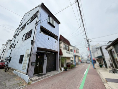【前面道路含む現地写真】 | 北余部　中古一戸建 | サンプラザ美原余部店まで徒歩３分！毎日のお買い物に便利ですね♪