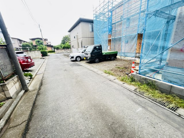 新築　高崎市上並榎町　GRAFARE　2号棟の前面道路含む現地写真|現地写真　北側接道幅員約4ｍ