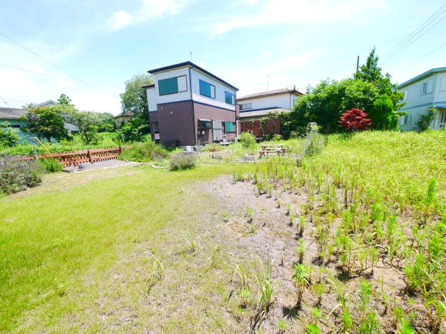 大網白里市細草　中古戸建の庭|敷地約142坪 ３LDK ドックランや家庭菜園・BBQが可能です。