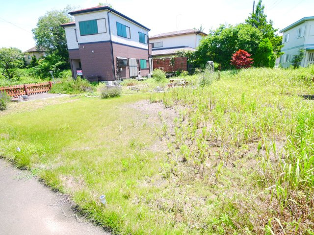 大網白里市細草　中古戸建の庭|敷地約142坪 ３LDK ドックランや家庭菜園・BBQが可能です。