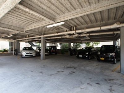 【駐車場】 | ヒルズ土師