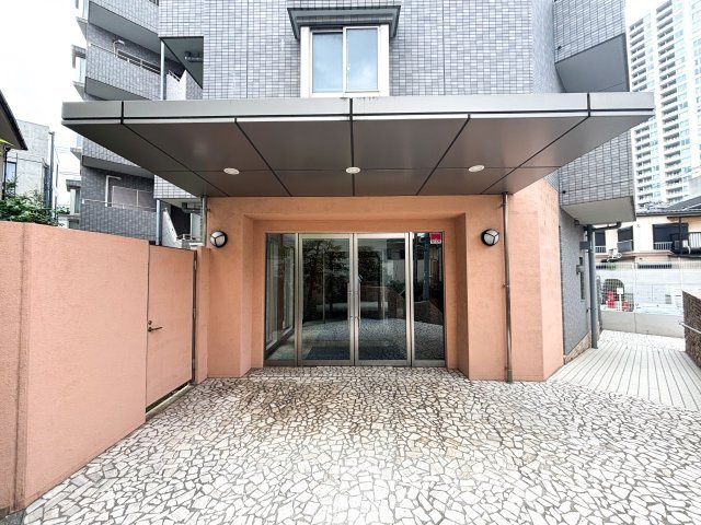 三軒茶屋南パークハウスのエントランス|三軒茶屋南パークハウス：「三軒茶屋」駅徒歩１０分！