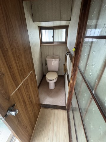 長谷川貸家のトイレ