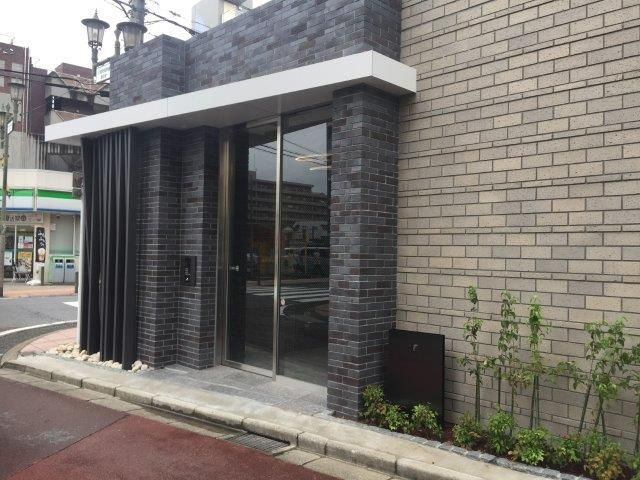 グランジュテ柏のエントランス|落ち着いたエントランスです