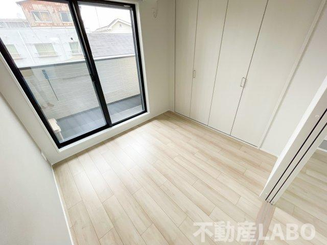 岩伸リバーコート住吉の洋室
