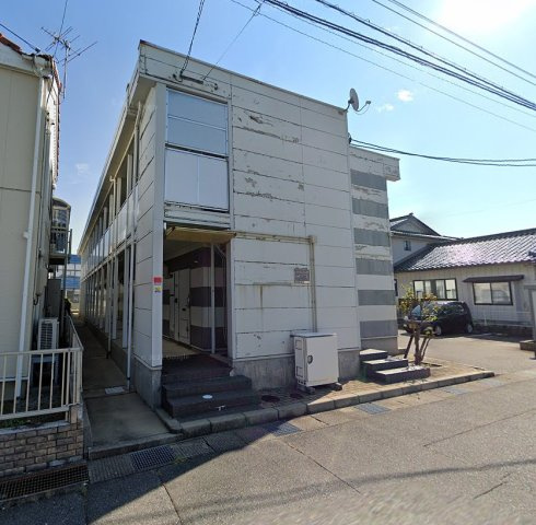 レオパレス綾田町の外観